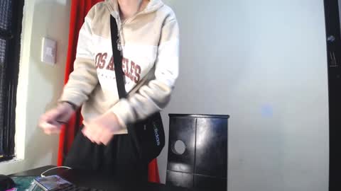 Snapshot of _thomas_hot_ chatting on February 2025 07:53:02 PM Thomas online show from February 2025 07:53:02 PM