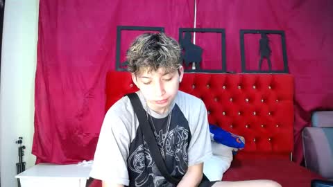 Snapshot of _thomas_hot_ chatting on February 2025 03:13:02 AM Thomas online show from February 2025 03:13:02 AM