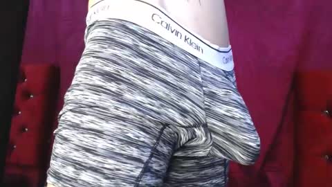 Snapshot of _thomas_hot_ chatting on March 2025 07:48:01 PM Thomas online show from March 2025 07:48:01 PM