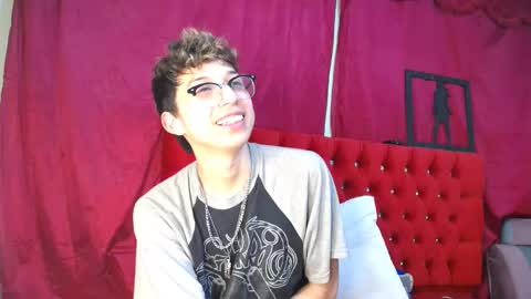 Snapshot of _thomas_hot_ chatting on March 2025 06:16:02 AM Thomas online show from March 2025 06:16:02 AM