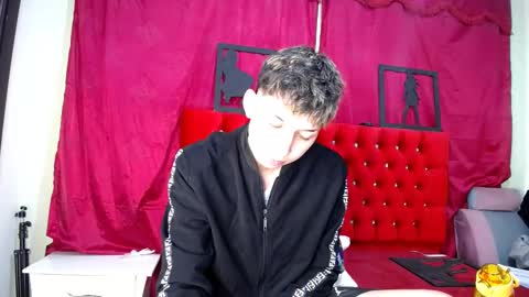 Snapshot of _thomas_hot_ chatting on March 2025 01:53:02 AM Thomas online show from March 2025 01:53:02 AM