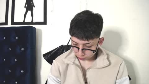 Snapshot of _thomas_hot_ chatting on September 2025 01:07:02 AM Thomas online show from September 2025 01:07:02 AM