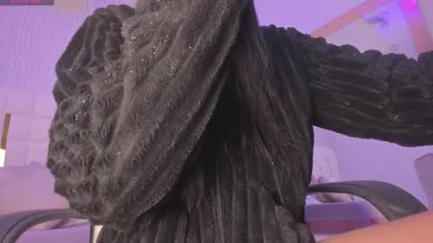 Rousse  online show from October 2025 07:07:02 PM