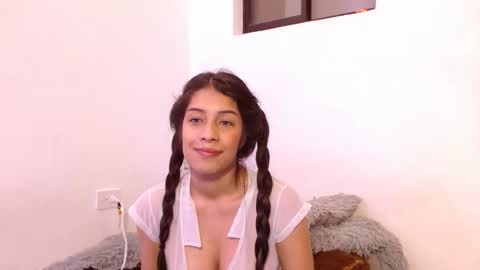 Snapshot of _tommyandanabel_ chatting on January 2025 05:05:01 AM tommy and anabel online show from January 2025 05:05:01 AM