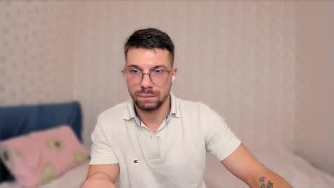 Snapshot of _tonywolf chatting on December 2025 09:00:01 PM Tony Wolf online show from December 2025 09:00:01 PM