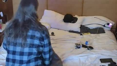 Snapshot of _toofunnysluts_ chatting on December 2024 02:27:01 PM VioletTheDoll online show from December 2024 02:27:01 PM