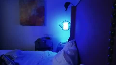 Snapshot of _toofunnysluts_ chatting on December 2024 01:51:02 AM VioletTheDoll online show from December 2024 01:51:02 AM