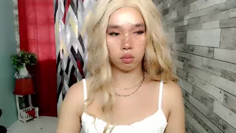 Snapshot of _topdomfucker_ chatting on December 2024 01:11:02 AM Iam Alex online show from December 2024 01:11:02 AM