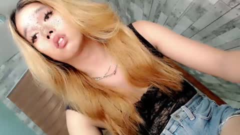 Snapshot of _topdomfucker_ chatting on February 2025 08:19:02 AM Iam Alex online show from February 2025 08:19:02 AM