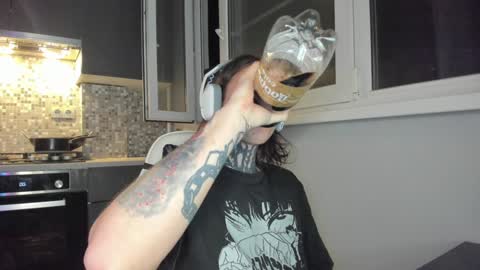 _torfin_ online show from December 2024 01:37:02 AM