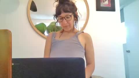 _tutti_frutti_ online show from May 2026 09:13:01 PM