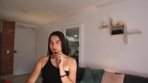 Anastasia Vahos online show from October 2025 05:09:02 PM