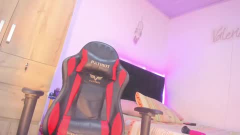    online show from December 2024 09:41:01 PM