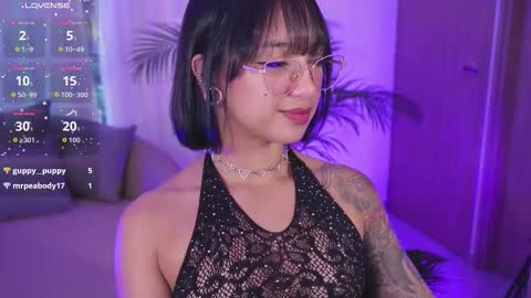 Snapshot of _victoria_florez chatting on November 2025 10:32:02 PM VICTORIA online show from November 2025 10:32:02 PM