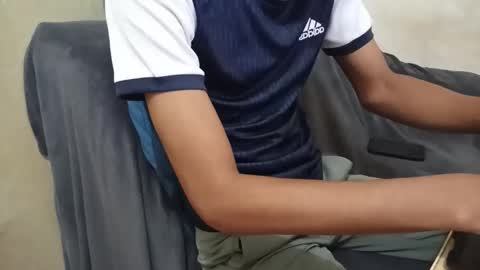 Snapshot of _vov_ chatting on December 2024 12:51:02 PM _vov_ online show from December 2024 12:51:02 PM