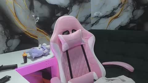 _weird_sativa online show from March 2026 01:56:02 AM