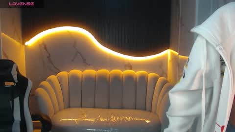 Snapshot of _wendy_b chatting on October 2025 03:28:01 AM wendy online show from October 2025 03:28:01 AM