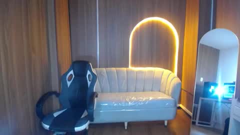 Snapshot of _wendy_b chatting on October 2025 08:15:02 PM wendy online show from October 2025 08:15:02 PM