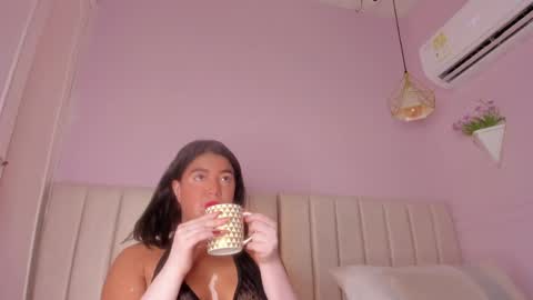 Snapshot of _wendy_x chatting on May 2026 11:40:02 AM _wendy_x online show from May 2026 11:40:02 AM