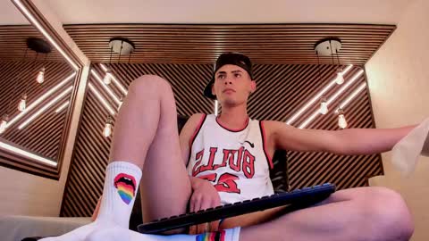 Snapshot of _white_fox_ chatting on February 2025 05:24:02 AM white fox online show from February 2025 05:24:02 AM