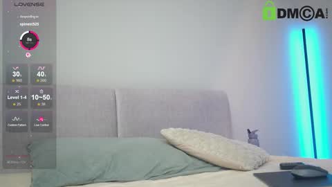 Lily online show from November 2025 08:47:01 PM