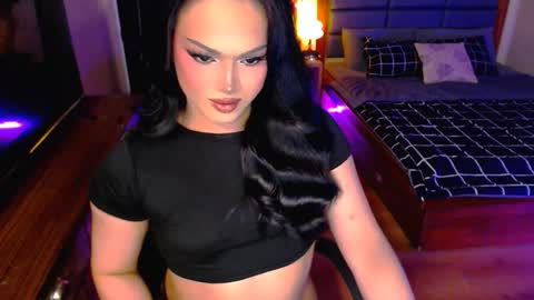 Snapshot of _womanofdreams_ chatting on March 2026 06:47:02 PM Sofie online show from March 2026 06:47:02 PM