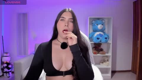 Luisa  online show from June 2026 05:35:02 AM