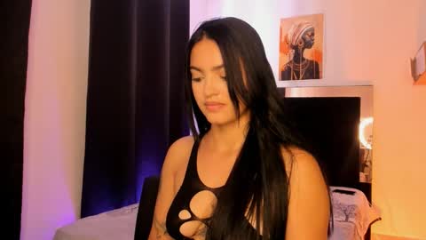 Snapshot of _xiimena chatting on November 2025 06:09:02 PM xiimena and danilo online show from November 2025 06:09:02 PM