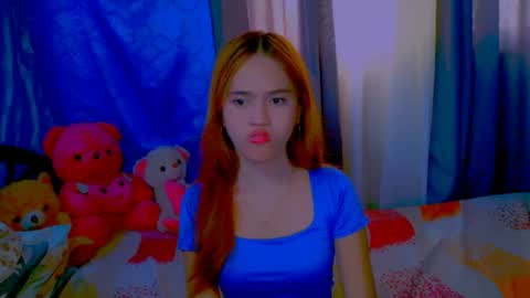 Snapshot of _xxlilly chatting on May 2026 07:47:02 AM _xxlilly online show from May 2026 07:47:02 AM