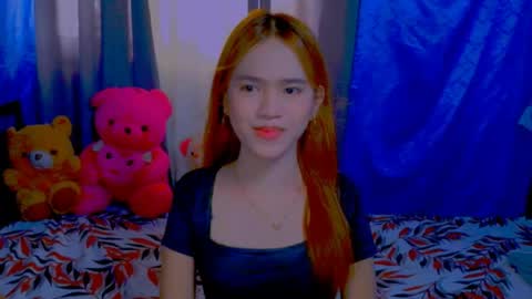 Snapshot of _xxlilly chatting on May 2026 07:14:02 AM _xxlilly online show from May 2026 07:14:02 AM