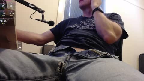 Snapshot of _xxrockstarloverxx_ chatting on May 2026 10:52:02 PM _xxrockstarloverxx_ online show from May 2026 10:52:02 PM