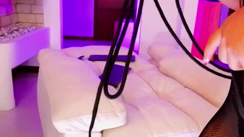 Snapshot of _your_little_nut chatting on February 2025 12:46:02 PM Macca and Ana online show from February 2025 12:46:02 PM