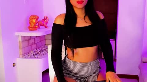 Snapshot of _your_little_nut chatting on February 2025 07:45:02 AM Macca and Ana online show from February 2025 07:45:02 AM