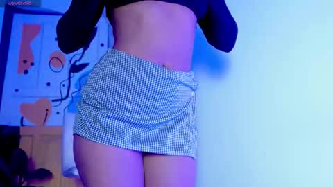 Snapshot of _your_little_nut chatting on September 2025 12:21:02 AM Macca and Ana online show from September 2025 12:21:02 AM