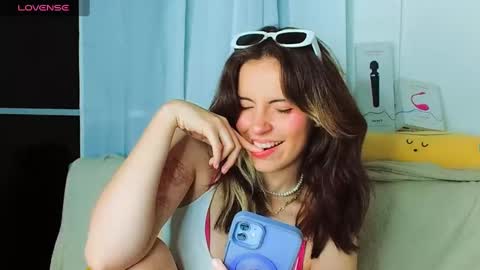 _yourcherrybomb online show from January 2025 01:53:02 AM