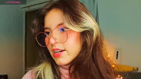 _yourcherrybomb online show from February 2025 01:09:02 AM