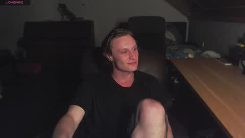 Snapshot of _yourcuteboy_ chatting on September 2025 10:37:02 PM _yourcuteboy_ online show from September 2025 10:37:02 PM
