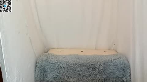 Oleg online show from April 2026 07:33:02 PM