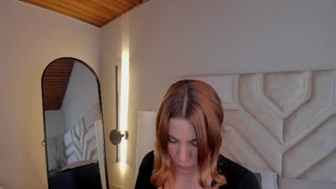 Snapshot of _zoe_3 chatting on July 2026 01:14:02 PM Zoe online show from July 2026 01:14:02 PM