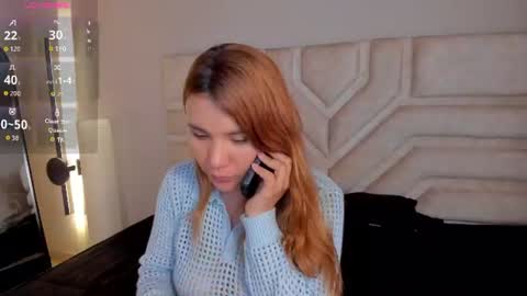 Snapshot of _zoe_3 chatting on July 2026 01:36:01 PM Zoe online show from July 2026 01:36:01 PM