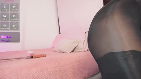 Alexandra  online show from October 2025 09:52:01 AM