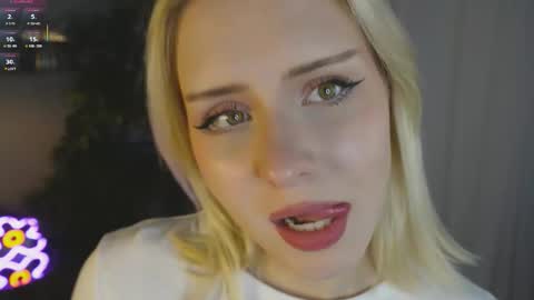 Molly online show from October 2025 02:30:02 PM