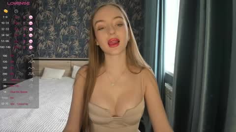 Adelina online show from March 2025 07:54:02 AM