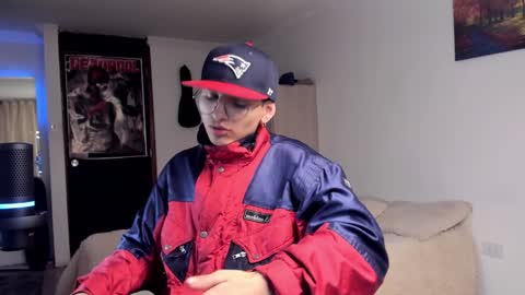 Snapshot of a_lejandro_08 chatting on December 2024 04:14:02 AM alejo online show from December 2024 04:14:02 AM