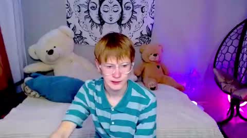 Kris Michael online show from July 2026 03:21:02 PM