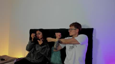 A Sexy Couple online show from November 2025 08:41:01 PM