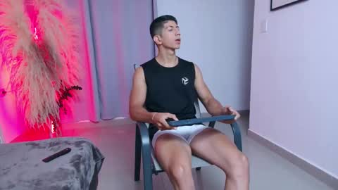 Snapshot of aa_xel chatting on September 2025 01:17:01 AM Axel online show from September 2025 01:17:01 AM