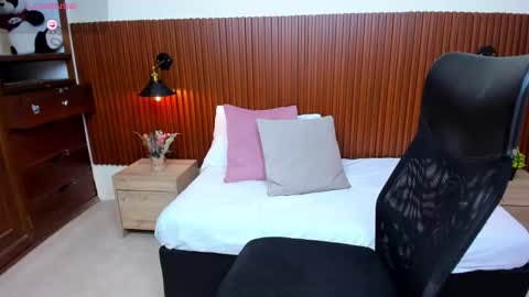 Snapshot of aabby_lee chatting on March 2025 07:43:02 PM Abby Lee online show from March 2025 07:43:02 PM