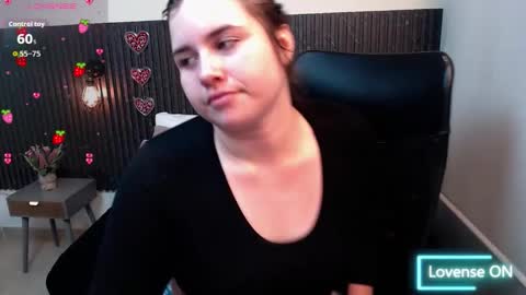 Snapshot of aabby_lee chatting on September 2025 07:47:01 PM Abby Lee online show from September 2025 07:47:01 PM