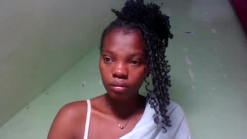 Snapshot of aadienne chatting on June 2026 08:22:01 PM aadienne online show from June 2026 08:22:01 PM